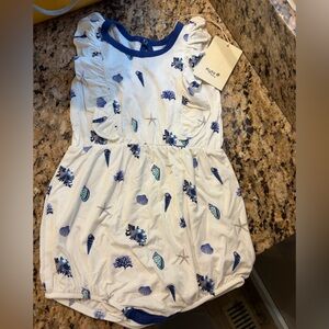 Kyte BABY White and Blue Seashell Bodysuit